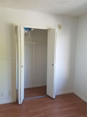 310 Racquet Club Rd 204, Weston, FL 33326