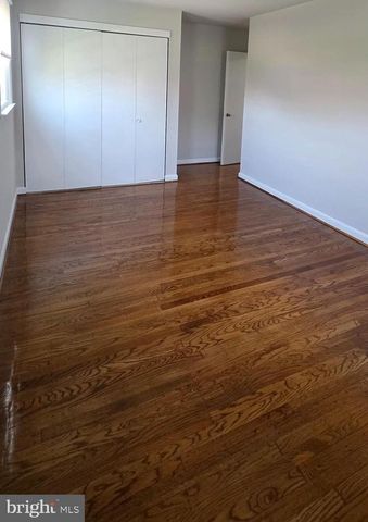 5454 BURWOOD AVE, Pennsauken, NJ 08109