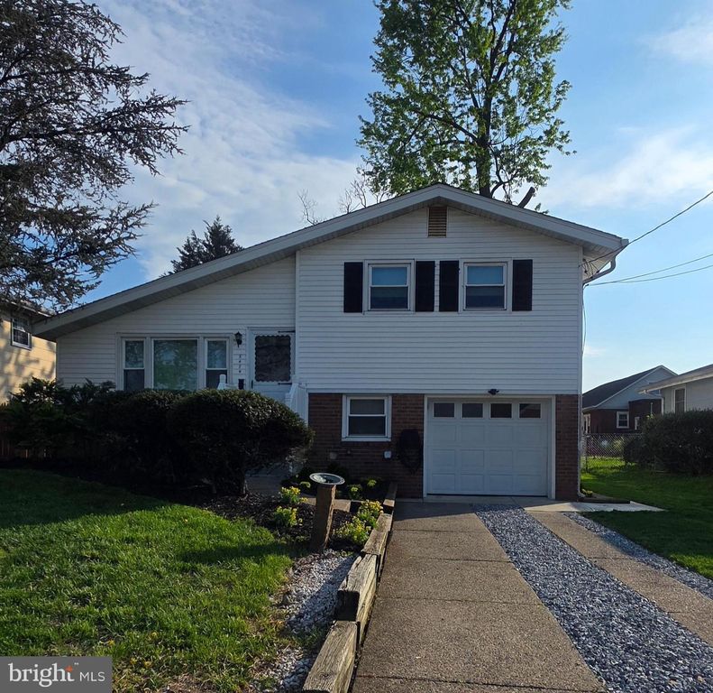 5454 BURWOOD AVE, Pennsauken, NJ 08109