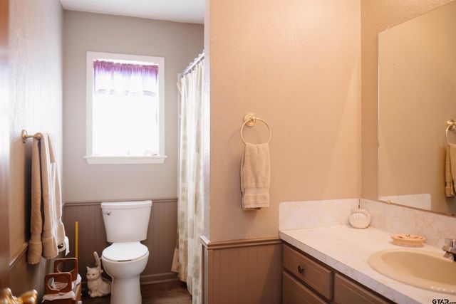 434 CR 3433, Jacksonville, TX 75766