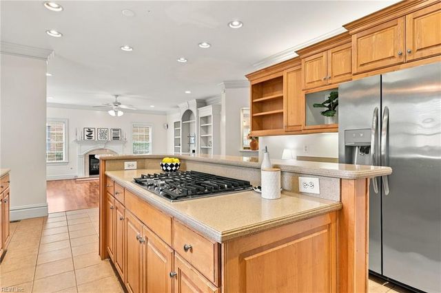2569 Lotus Creek DR, Virginia Beach, VA 23456