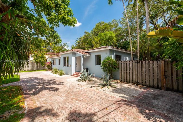 2215 Tequesta Lane, Miami, FL 33133