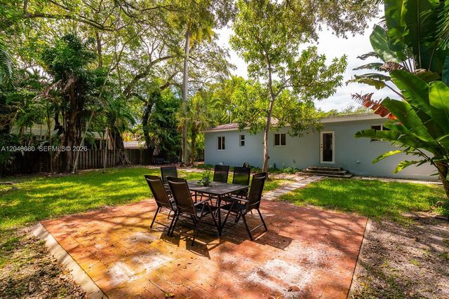 2215 Tequesta Lane, Miami, FL 33133