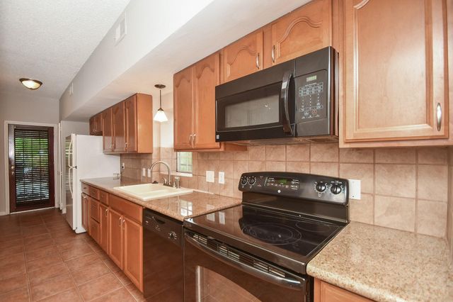 3010 Helena Street, Houston, TX 77006