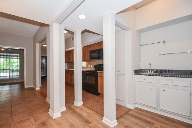 3010 Helena Street, Houston, TX 77006