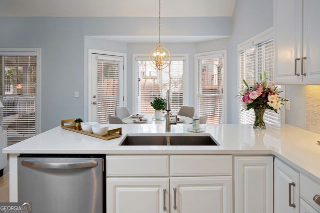 3750 Spinnaker Circle, Alpharetta, GA 30005