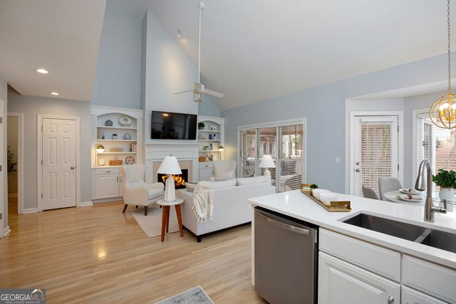 3750 Spinnaker Circle, Alpharetta, GA 30005