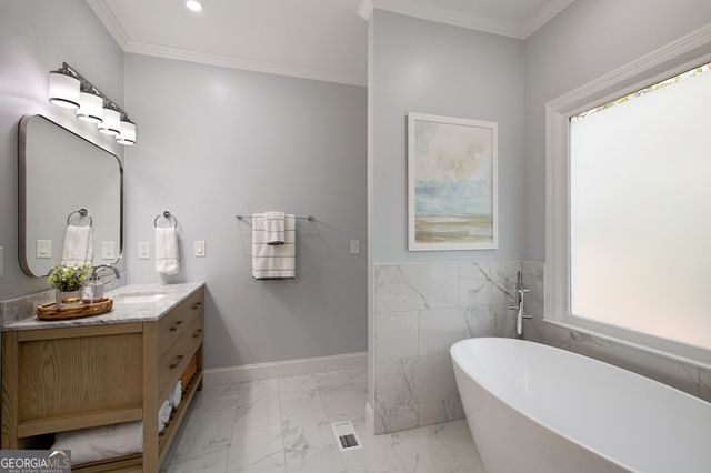 3750 Spinnaker Circle, Alpharetta, GA 30005