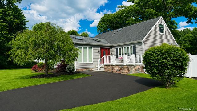 52 Brilner Drive, Smithtown, NY 11787