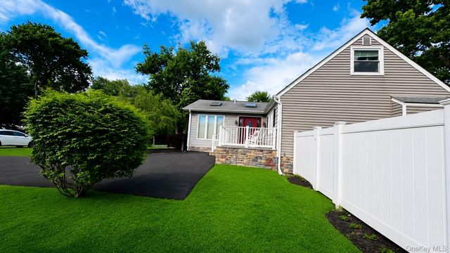 52 Brilner Drive, Smithtown, NY 11787