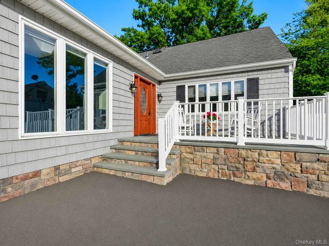 52 Brilner Drive, Smithtown, NY 11787
