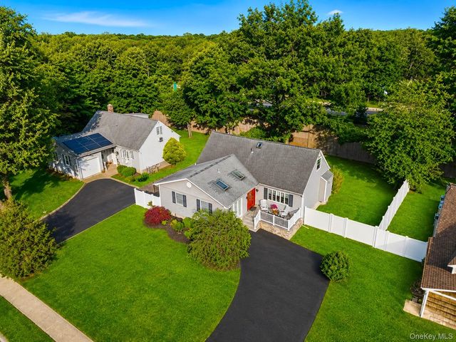52 Brilner Drive, Smithtown, NY 11787