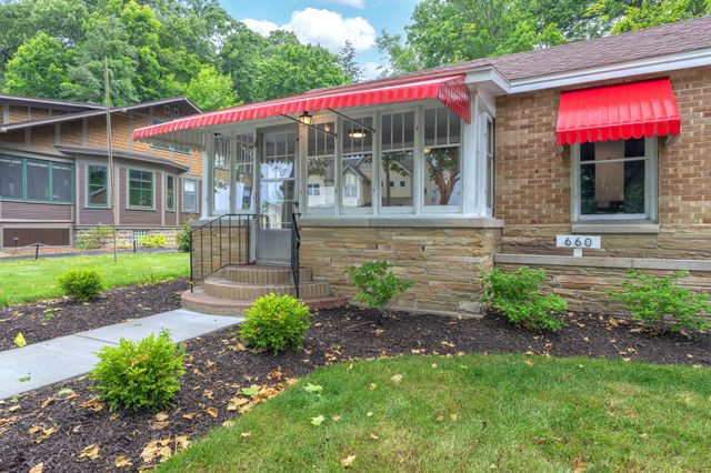 678 Lake Street, Saugatuck, MI 49453