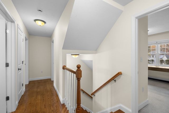 11 Checkerberry Ln, Chelmsford, MA 01824