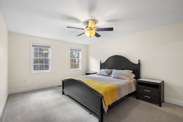 11 Checkerberry Ln, Chelmsford, MA 01824