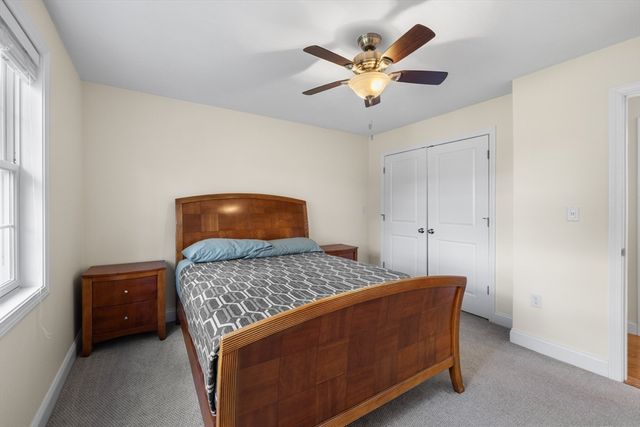 11 Checkerberry Ln, Chelmsford, MA 01824