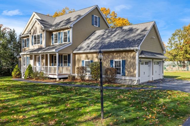 11 Checkerberry Ln, Chelmsford, MA 01824