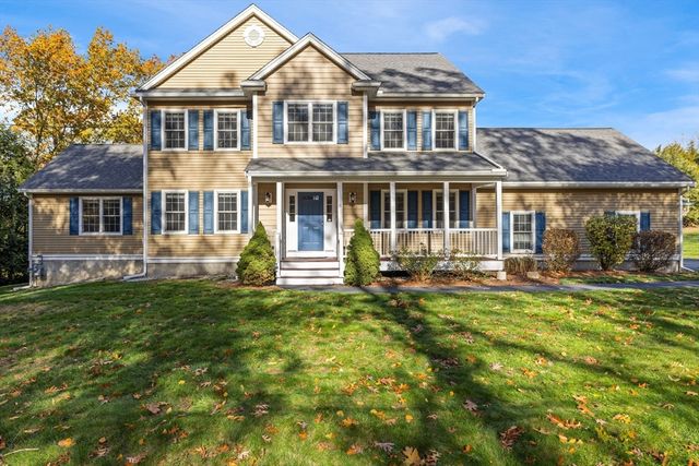 11 Checkerberry Ln, Chelmsford, MA 01824