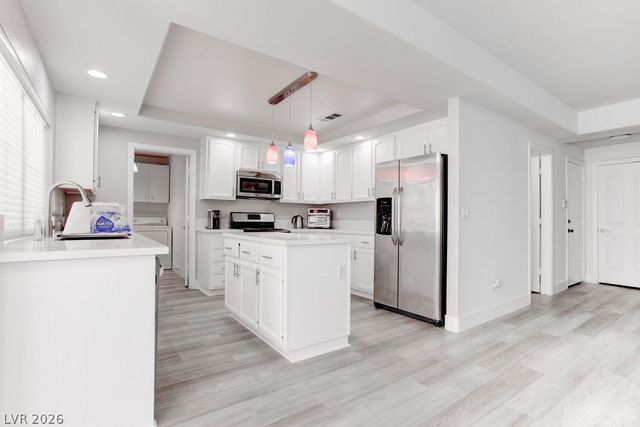 1 Rising Sun Court, Henderson, NV 89074