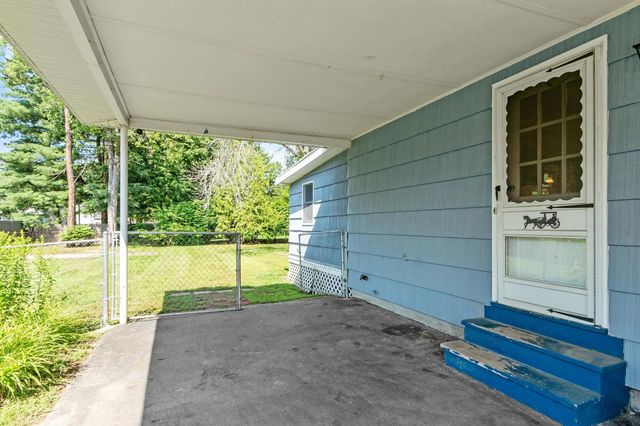 7 Mack Street, Bedford, NH 03110
