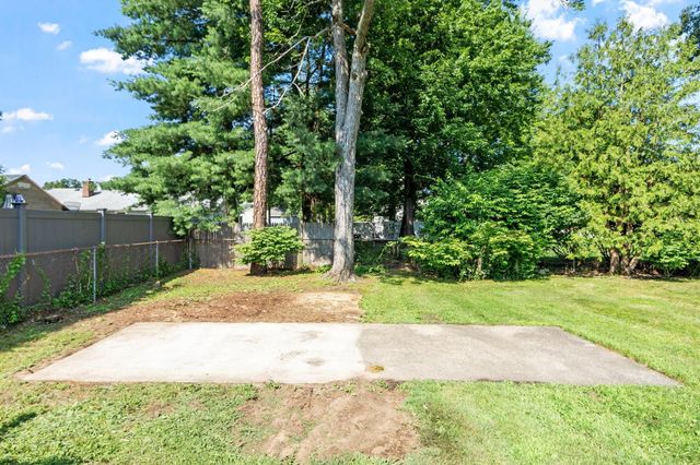 7 Mack Street, Bedford, NH 03110