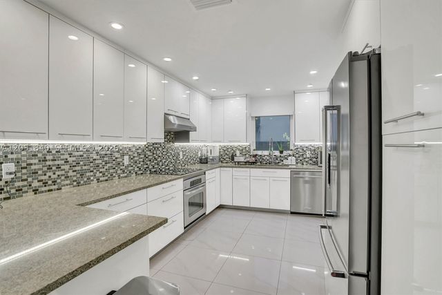 4720 Baldric St, Boca Raton, FL 33428