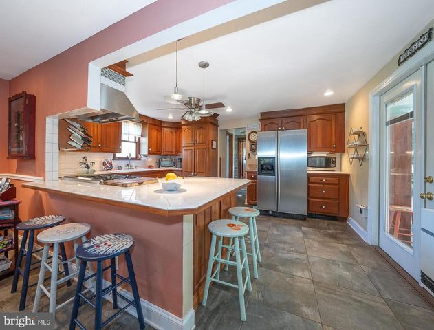 526 EGYPT RD, Phoenixville, PA 19460