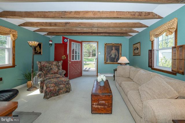 526 EGYPT RD, Phoenixville, PA 19460