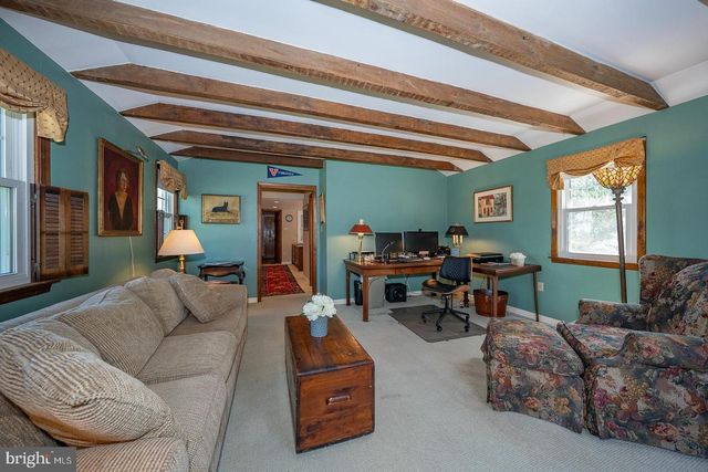 526 EGYPT RD, Phoenixville, PA 19460