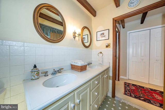 526 EGYPT RD, Phoenixville, PA 19460