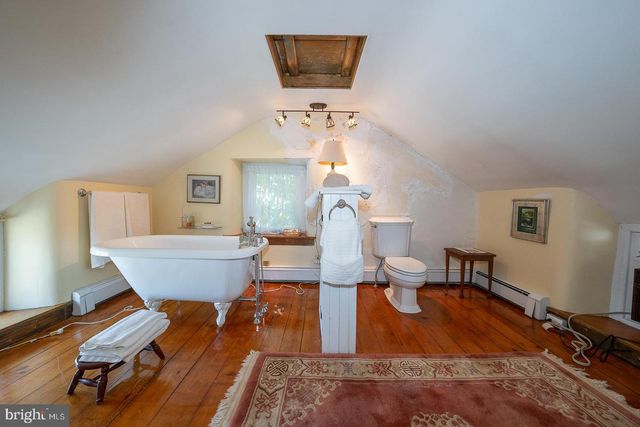 526 EGYPT RD, Phoenixville, PA 19460