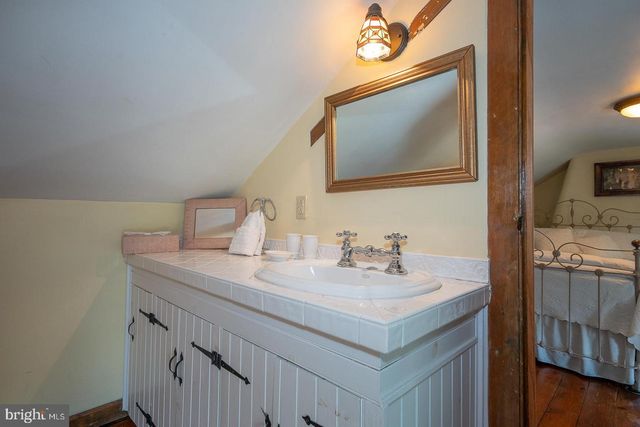 526 EGYPT RD, Phoenixville, PA 19460