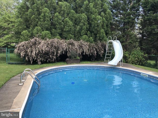 526 EGYPT RD, Phoenixville, PA 19460