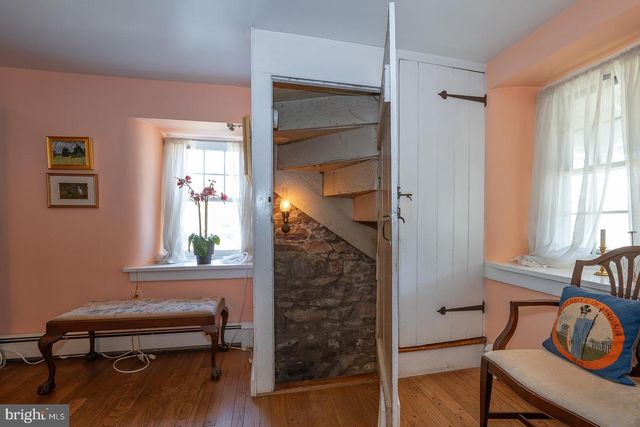 526 EGYPT RD, Phoenixville, PA 19460