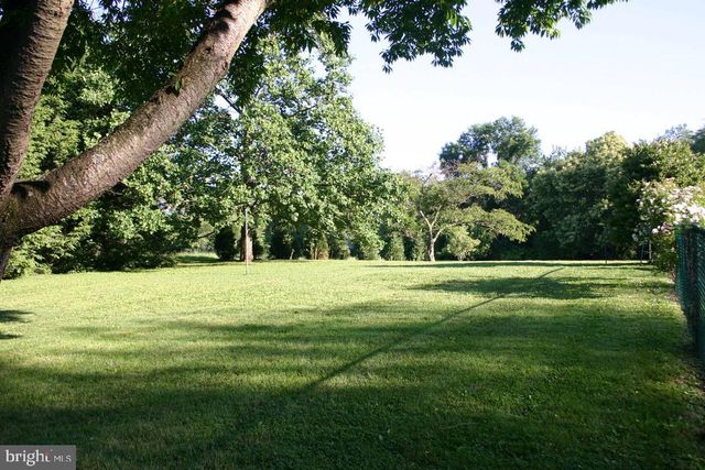 526 EGYPT RD, Phoenixville, PA 19460