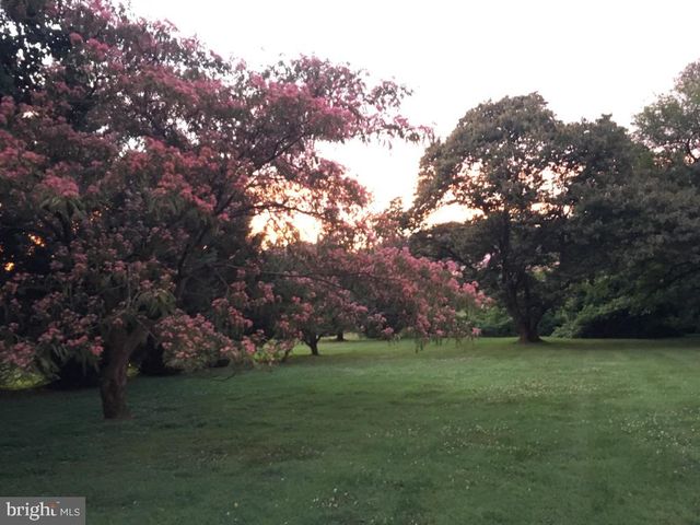 526 EGYPT RD, Phoenixville, PA 19460