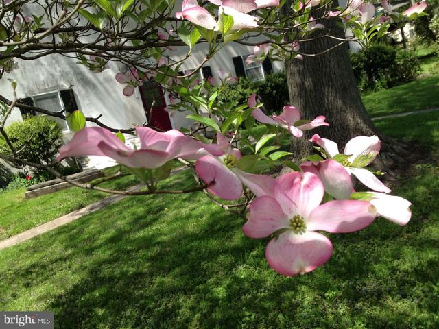 526 EGYPT RD, Phoenixville, PA 19460