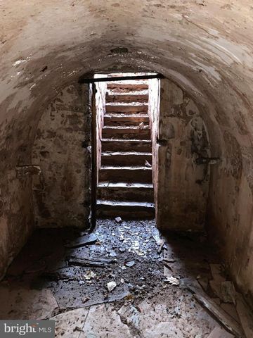 526 EGYPT RD, Phoenixville, PA 19460