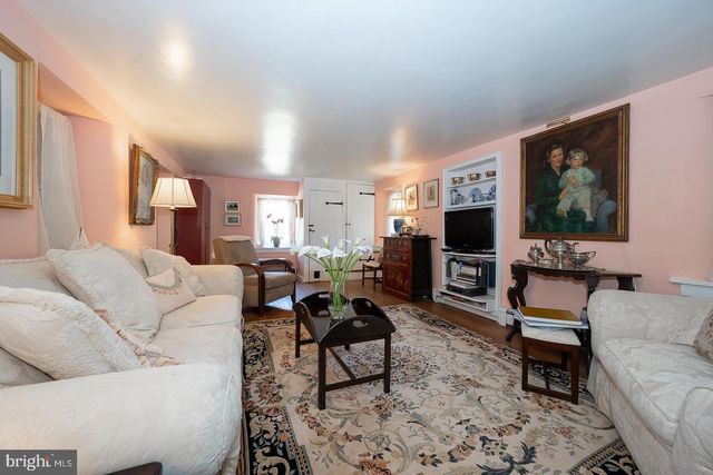 526 EGYPT RD, Phoenixville, PA 19460