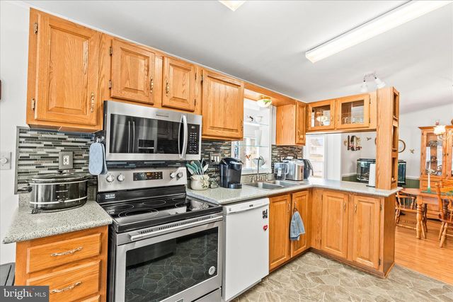 105 FROG POND HOLW, Abbottstown, PA 17301