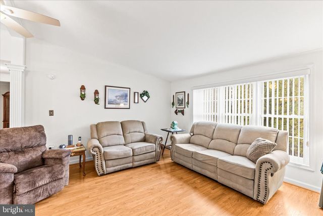 105 FROG POND HOLW, Abbottstown, PA 17301