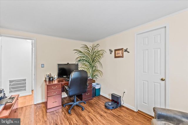 105 FROG POND HOLW, Abbottstown, PA 17301