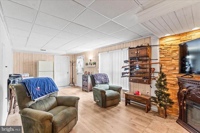 105 FROG POND HOLW, Abbottstown, PA 17301