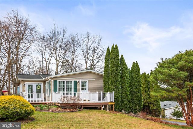 105 FROG POND HOLW, Abbottstown, PA 17301