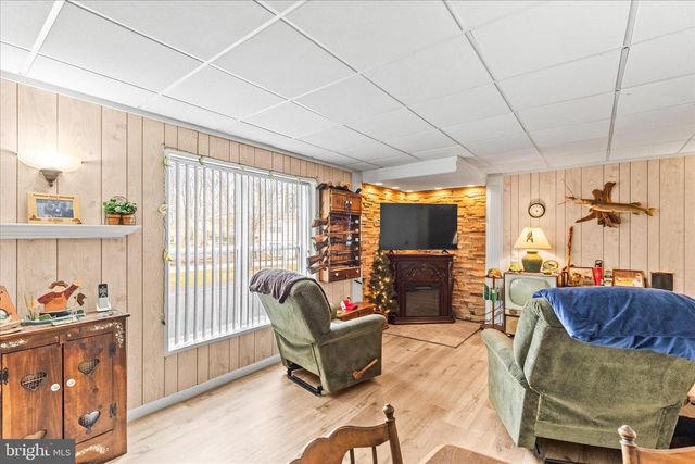 105 FROG POND HOLW, Abbottstown, PA 17301