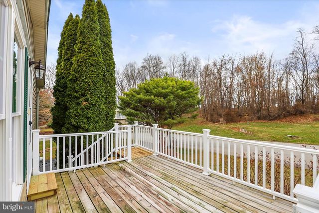 105 FROG POND HOLW, Abbottstown, PA 17301