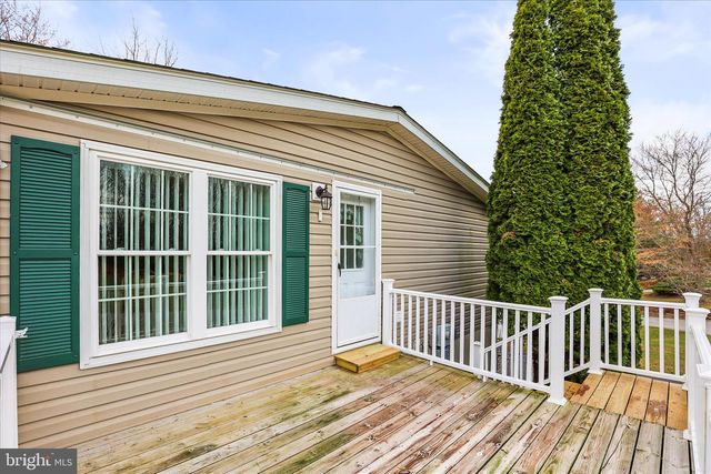 105 FROG POND HOLW, Abbottstown, PA 17301