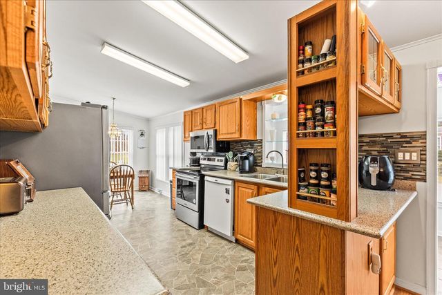 105 FROG POND HOLW, Abbottstown, PA 17301