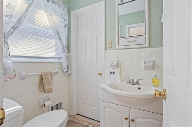 13355 Holly Road, Roswell, GA 30075