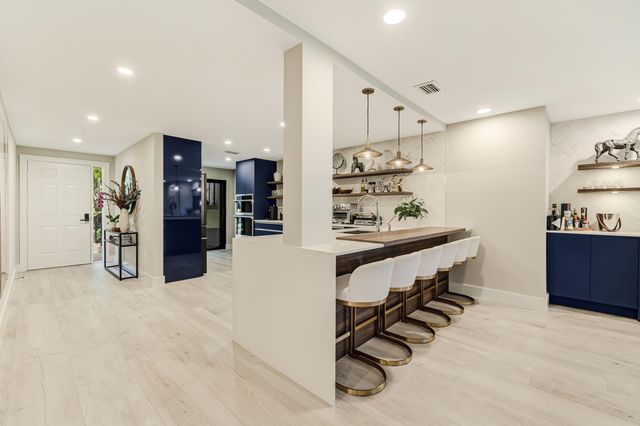 2835 Polo Island H103, Wellington, FL 33414